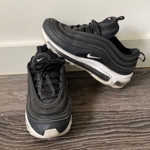 Nike Black Air Max